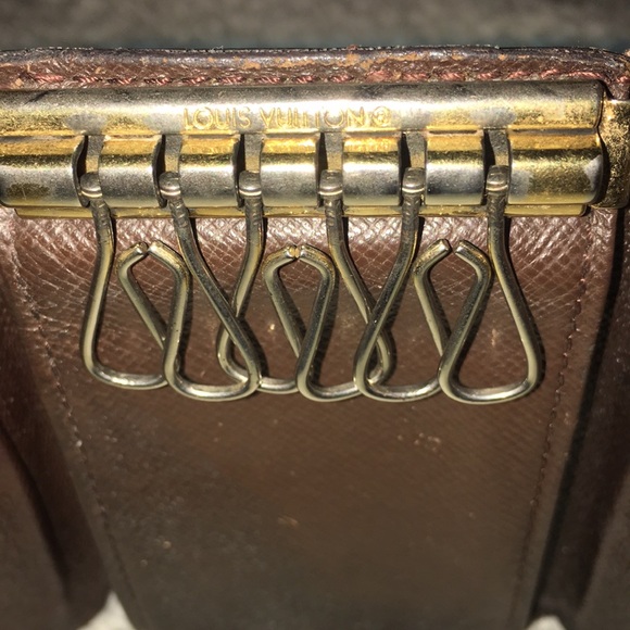 Louis Vuitton Damier Ebene Key Keeper Case - Picture 4 of 11